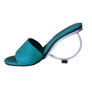 Just the Right Shoe Geometrika 1999